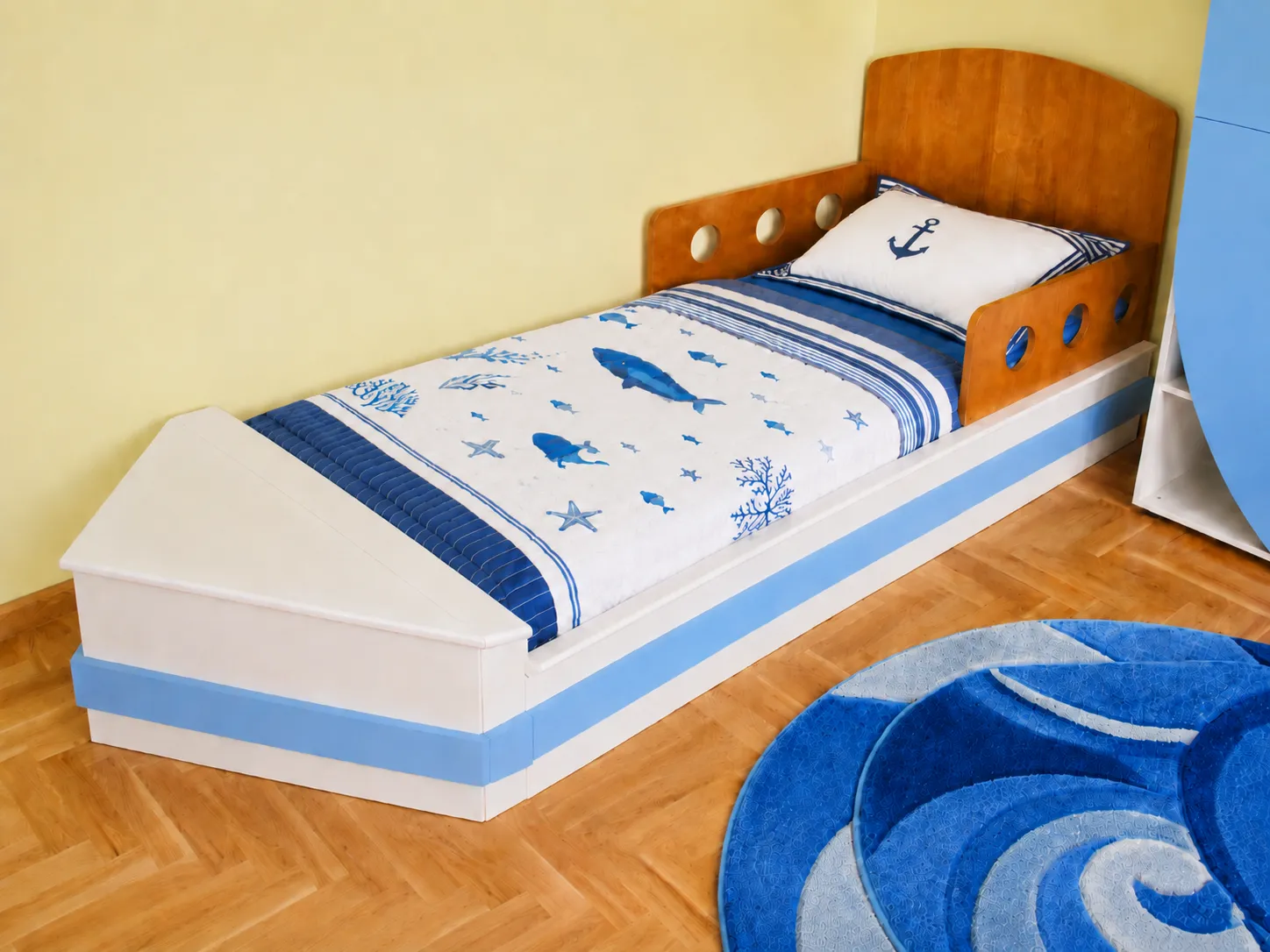 Cameră pentru copii și tineret realizată la comandă de BIGAL Design